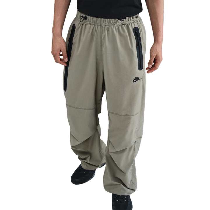 Nike Nike Casual Pants Men's Khaki Moderate Straight Fit Pants