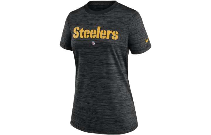Nike Nike T Shirts Women's Black Crew Neck Moderate Straight Fit