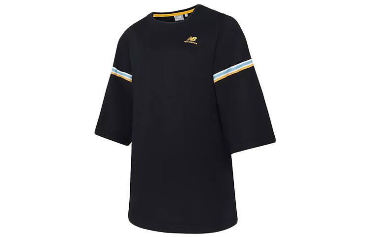 New Balance New Balance T Shirts Women's Black Crew Neck Moderate Straight Fit