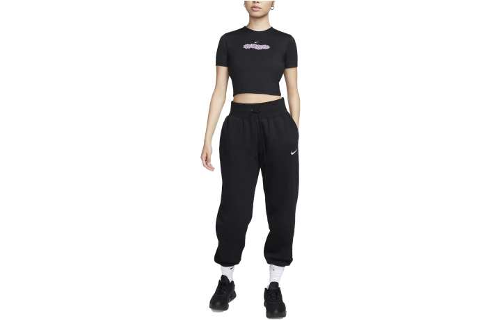 Nike Nike T Shirts Women's Black Crew Neck Moderate Other