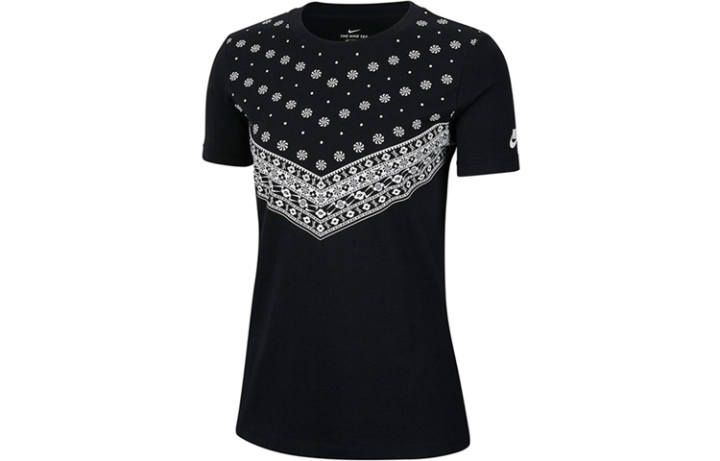 Nike Nike T Shirts Women's Black Crew Neck Moderate Straight Fit