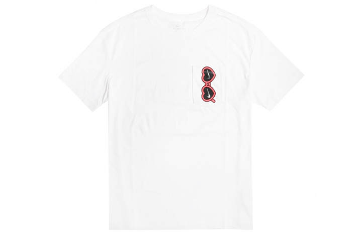 Nike Nike T Shirts Women's White Crew Neck Moderate Straight Fit