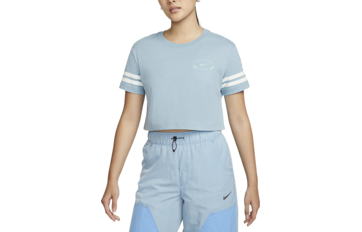 Nike Nike Crop Tops Women's Blue Crew Neck Moderate
