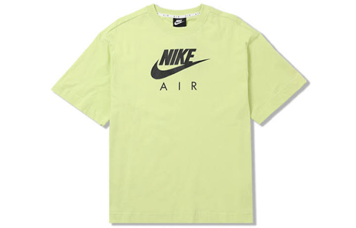 Nike Nike T Shirts Women's Crew Neck Moderate Straight Fit