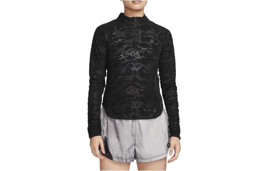 Nike Nike T Shirts Women's Black Crew Neck Moderate Straight Fit