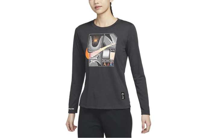 Nike Nike T Shirts Women's Black Crew Neck Moderate Straight Fit