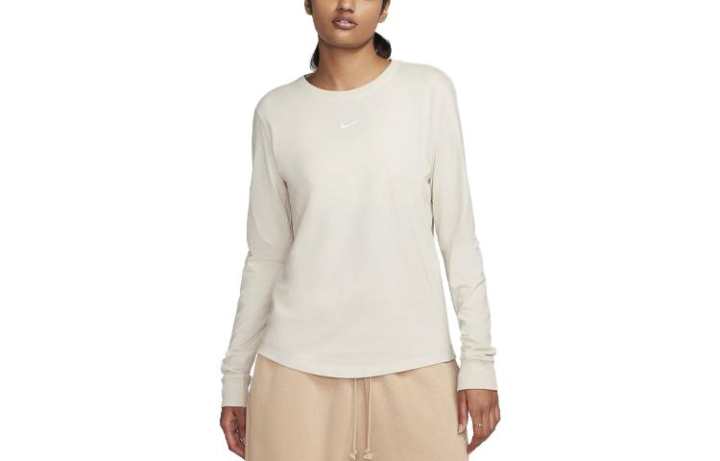Nike Nike T Shirts Women's Ivory Crew Neck Moderate Straight Fit