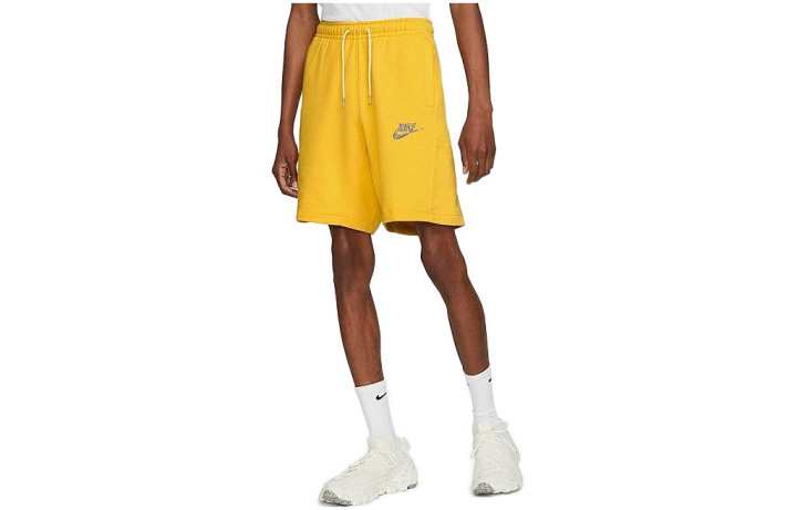 Nike Nike Sports Shorts Men's Yellow Moderate