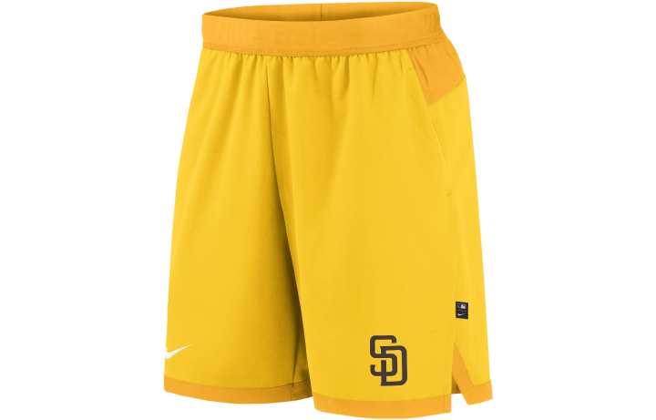 Nike Nike Sports Shorts Men's Yellow Moderate