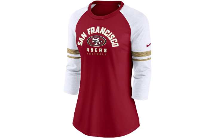 Nike Nike T Shirts Women's Red Crew Neck Moderate Straight Fit