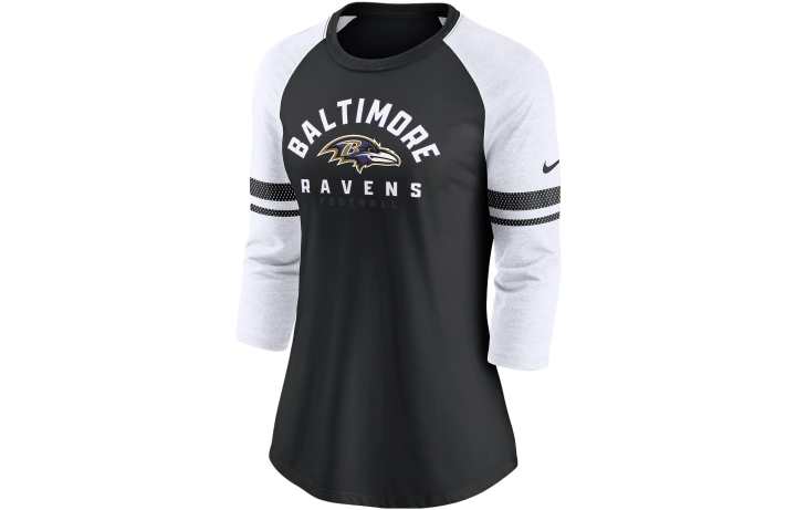 Nike Nike T Shirts Women's Black Crew Neck Moderate Straight Fit