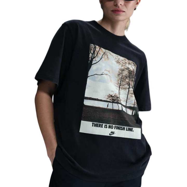 Nike Nike Sportswear Women's Short Sleeve Graphic T Shirt