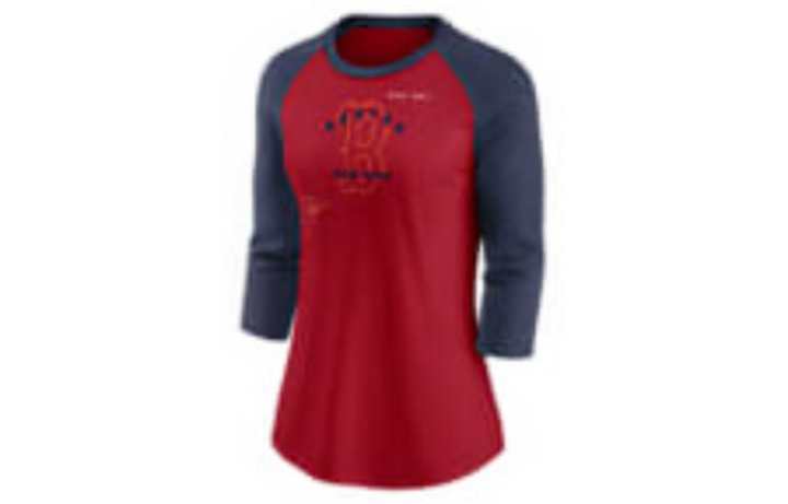 Nike Nike T Shirts Women's Red Crew Neck Moderate Straight Fit