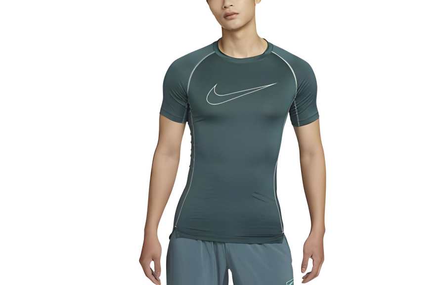 Nike Nike Fitness Clothing Men's Mica Green Moderate Straight Fit