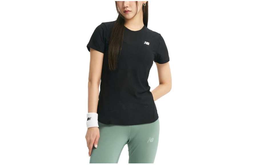 New Balance New Balance T Shirts Women's Black Crew Neck Moderate Straight Fit