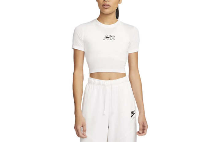 Nike Nike Crop Tops Women's White Crew Neck Moderate