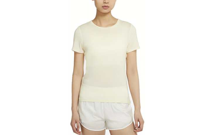 Nike Nike T Shirts Women's Yellow Crew Neck Moderate Straight Fit