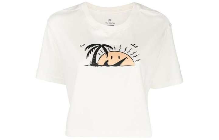 Nike Nike T Shirts Women's White Crew Neck Moderate