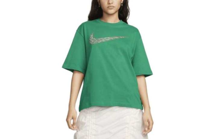 Nike Nike T Shirts Women's Green Crew Neck Moderate Straight Fit