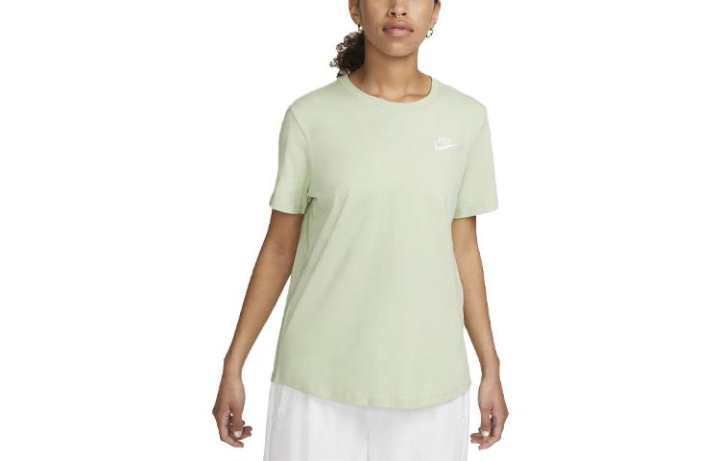 Nike Nike T Shirts Women's Light Green Crew Neck Moderate Straight Fit