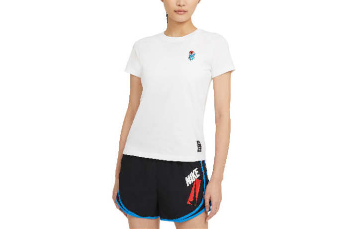 Nike Nike T Shirts Women's White Crew Neck Moderate Other