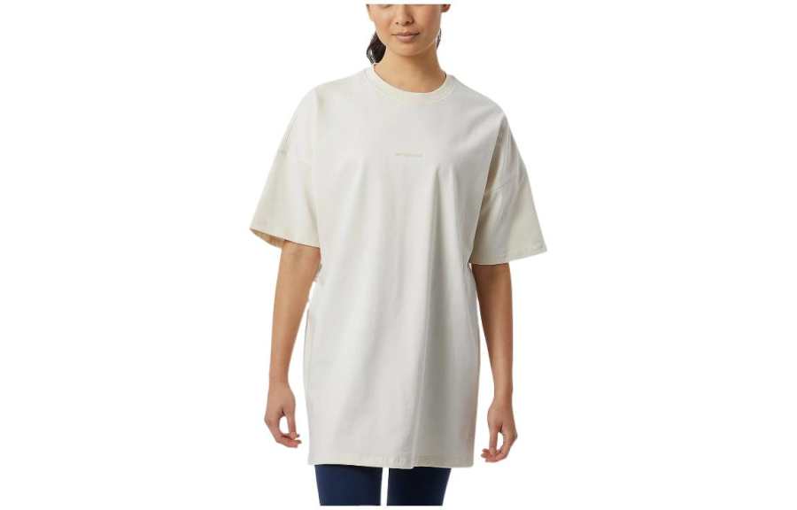 New Balance New Balance T Shirts Women's White Crew Neck Moderate Straight Fit