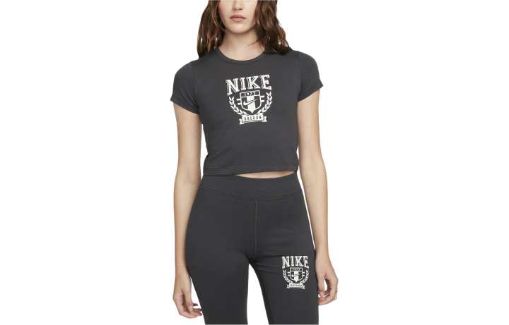 Nike Nike Regular T Shirt Women's Black