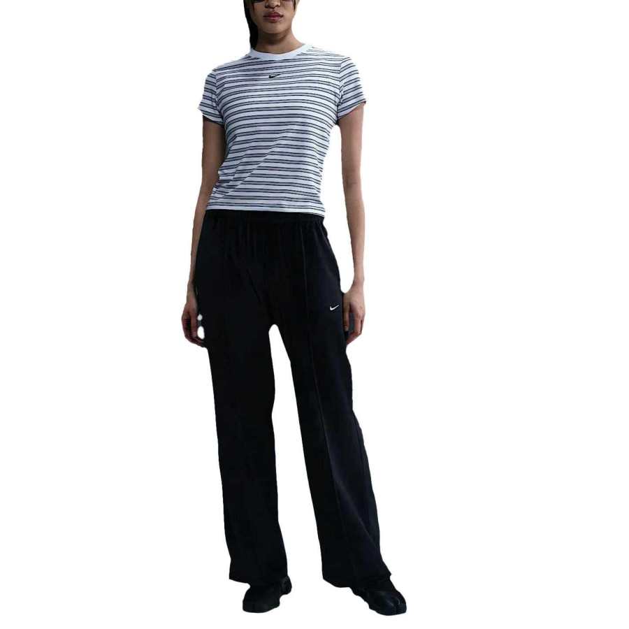 Nike Nike Sportswear Chill Knit Women's Slim Striped T Shirt
