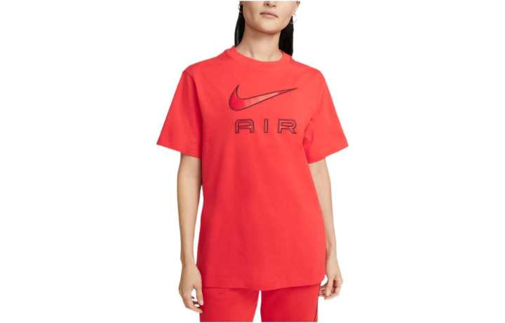 Nike Nike T Shirts Women's Dark Red Crew Neck Moderate Straight Fit