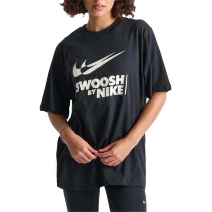 Nike Nike T Shirts Women's Black Crew Neck