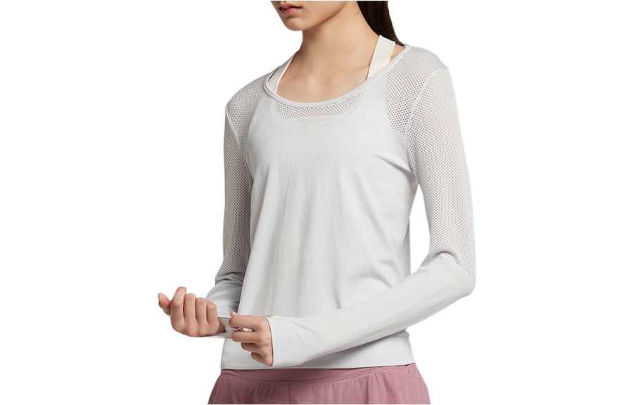 Nike Nike T Shirts Women's White Crew Neck Moderate Straight Fit