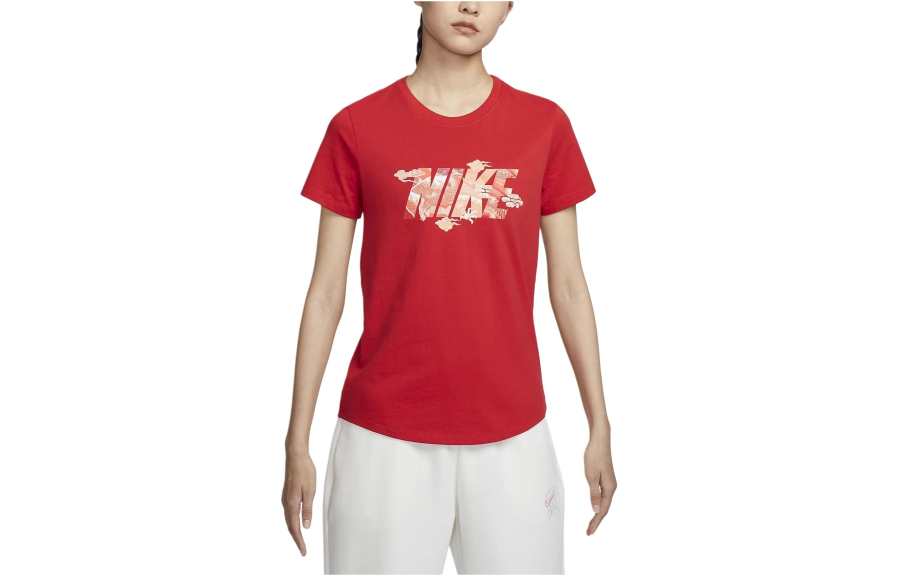 Nike Nike T Shirts Women's Red Crew Neck Moderate Straight Fit