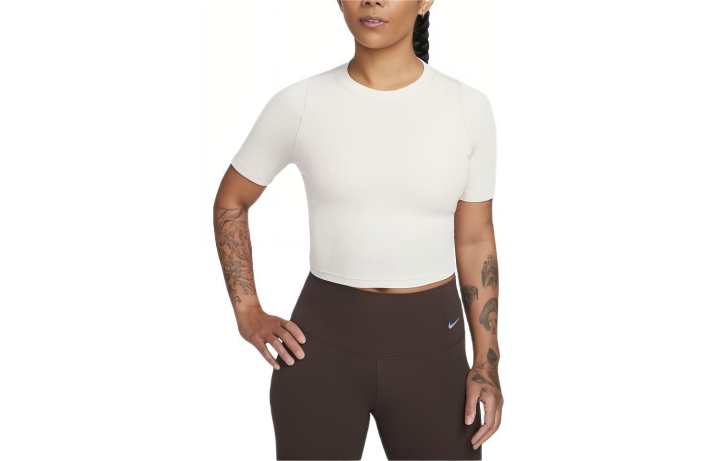 Nike Nike T Shirts Women's Ivory Crew Neck Moderate Straight Fit