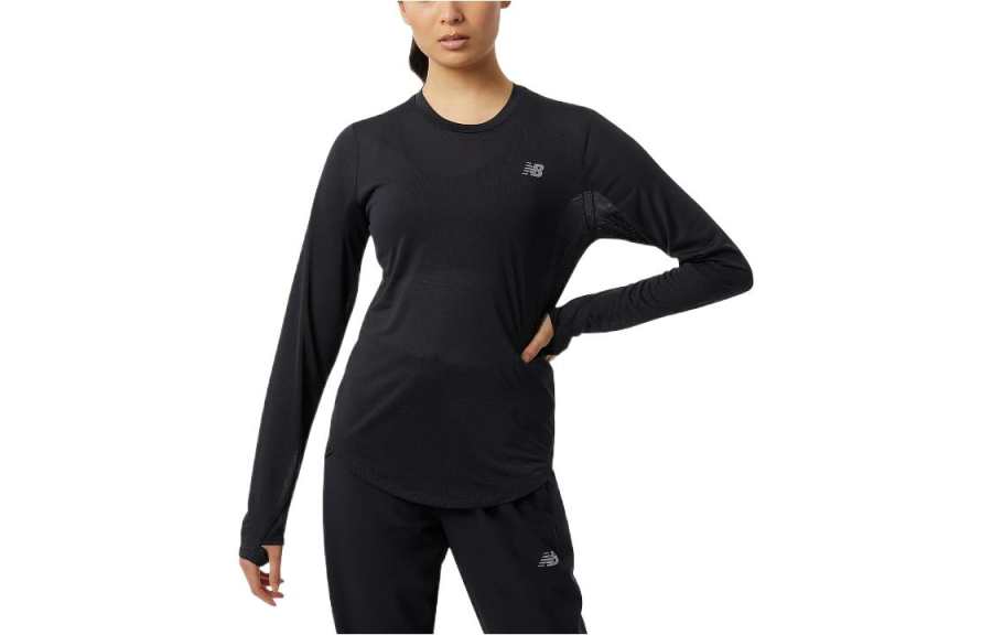 New Balance New Balance T Shirts Women's Black Crew Neck Moderate Straight Fit