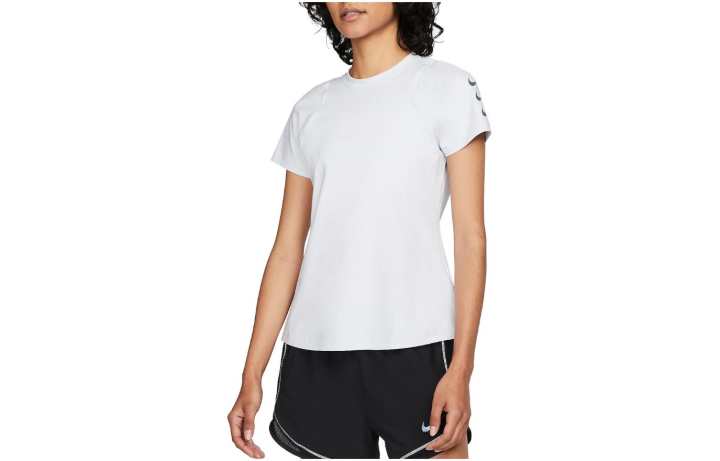 Nike Nike T Shirts Women's White Crew Neck Moderate Straight Fit