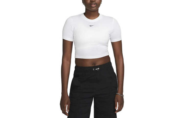 Nike Nike Sportswear Essential Women's Slim Cropped T-Shirt