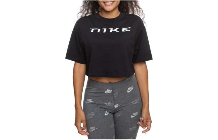 Nike Nike Crop Tops Women's Black Crew Neck Moderate