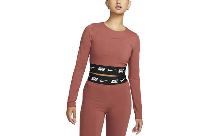 Nike Nike Crop Tops Women's Rusty Red Crew Neck Moderate
