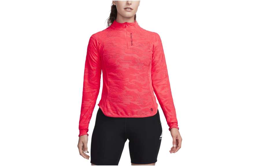 Nike Nike T Shirts Women's Red Stand Collar Moderate Straight Fit