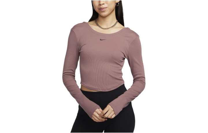 Nike Nike T Shirt Women's Smokey Mauve Red