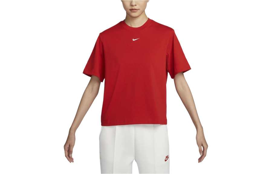 Nike Nike Sportswear Essential Women's Boxy T Shirt