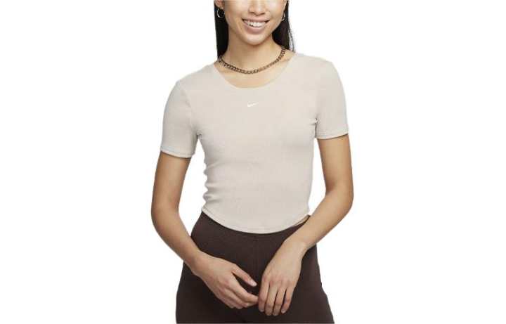 Nike Nike Sportswear Chill Knit T shirt