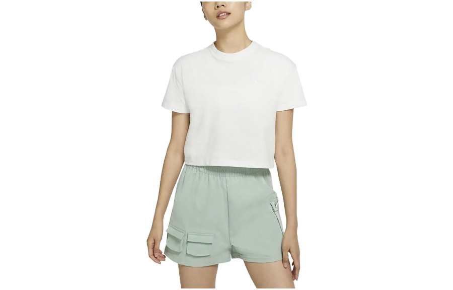 Nike Nike T Shirts Women's White Crew Neck Moderate Straight Fit