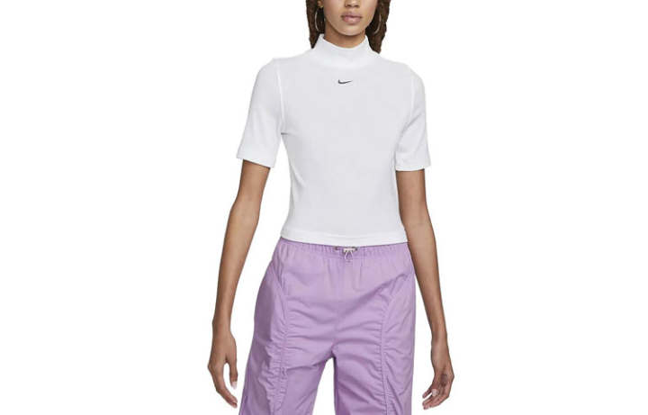 Nike Nike Sportswear Essentials T Shirts Women's White Stand Collar Moderate Straight Fit