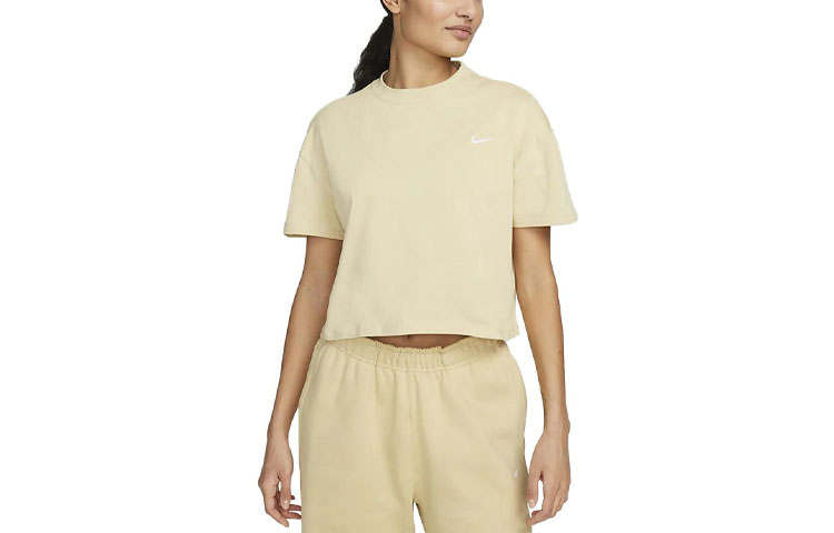 Nike Nike Women's Nrg Solo Swoosh Tee Team Gold/White