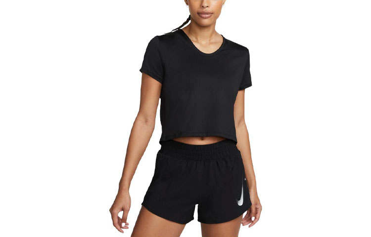 Nike Nike T Shirts Women's Black Crew Neck Moderate Straight Fit