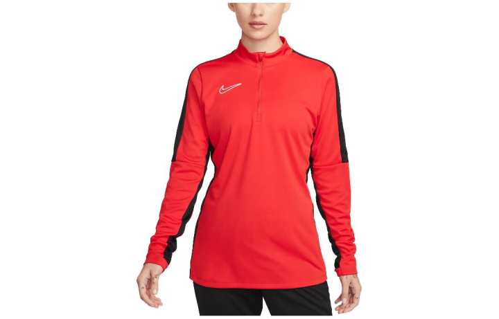 Nike Nike T Shirts Women's Red Crew Neck Moderate Straight Fit