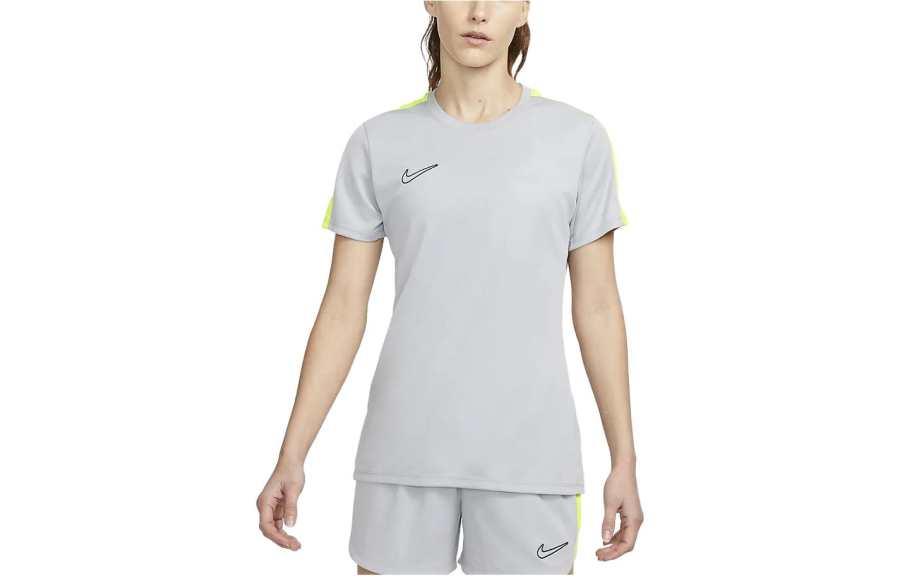 Nike Nike T Shirts Women's Silver Crew Neck Moderate Straight Fit