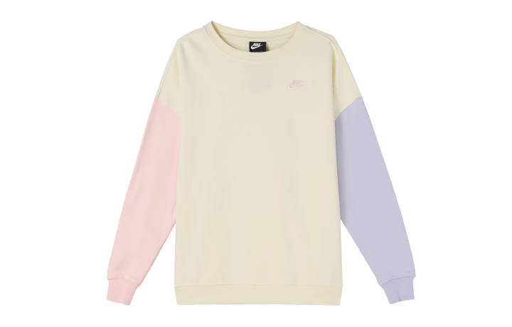 Nike Nike Sweatshirts Women's White Crew Neck Moderate Regular