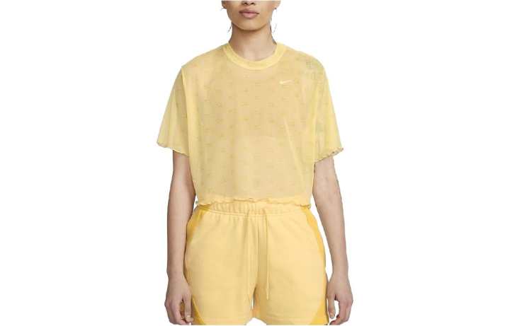 Nike Nike T Shirts Women's Yellow Crew Neck Moderate Straight Fit